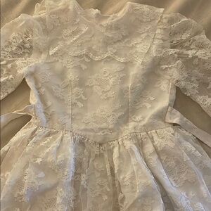 Vintage EUC Elegant White Lace flower girl Dress
